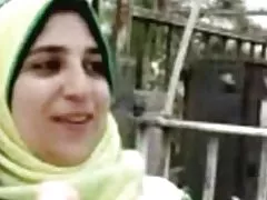 Мишель и Лолли приручили черный стержень